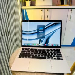 Apple Macbook Air M1 Silver 8/256 Gb