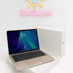 Apple MacBook Air M3 with box